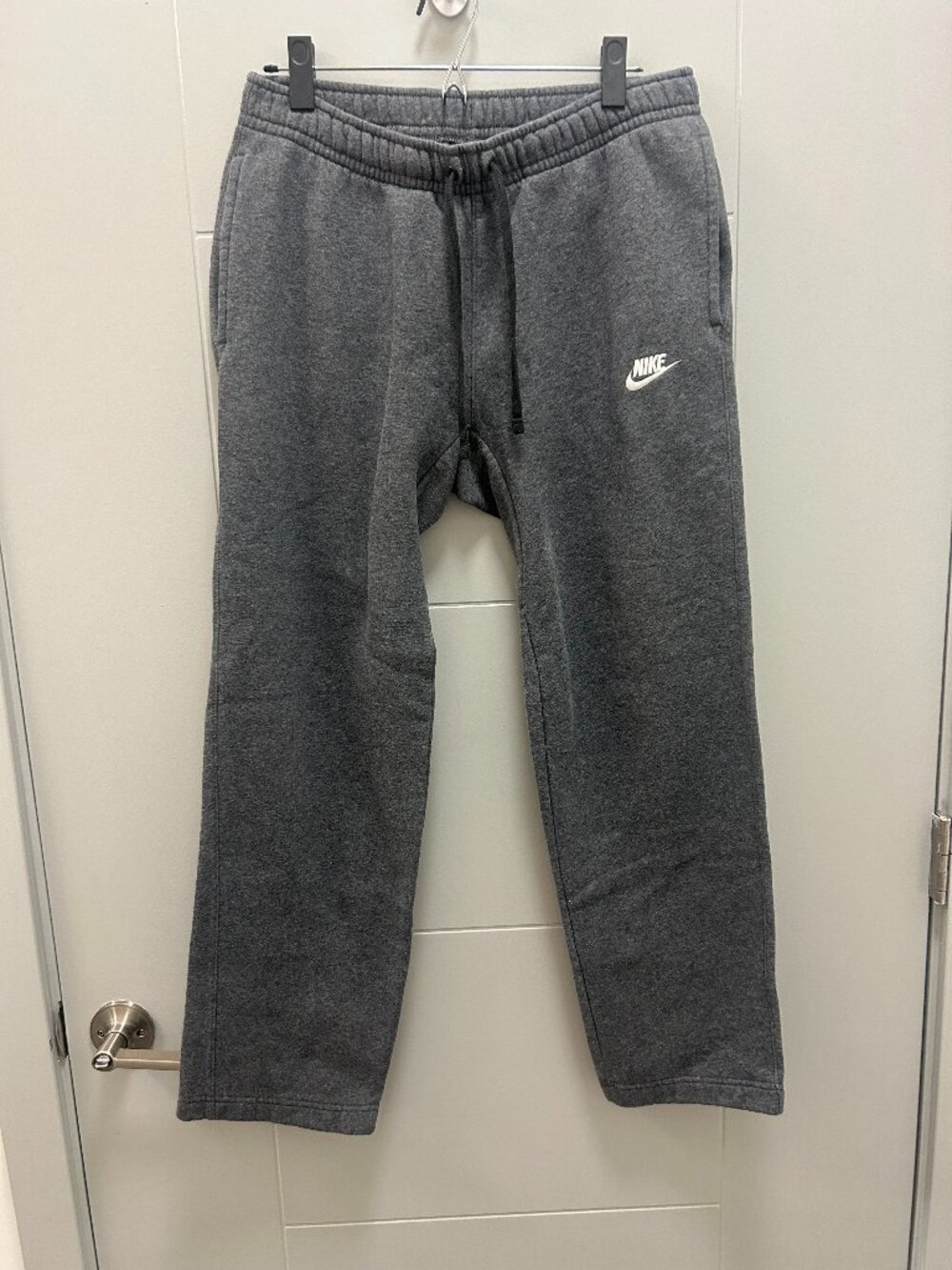 Nike Gray Fleece Sweatpants Men's Medium Gray Swoosh Athletic Casual Activewear